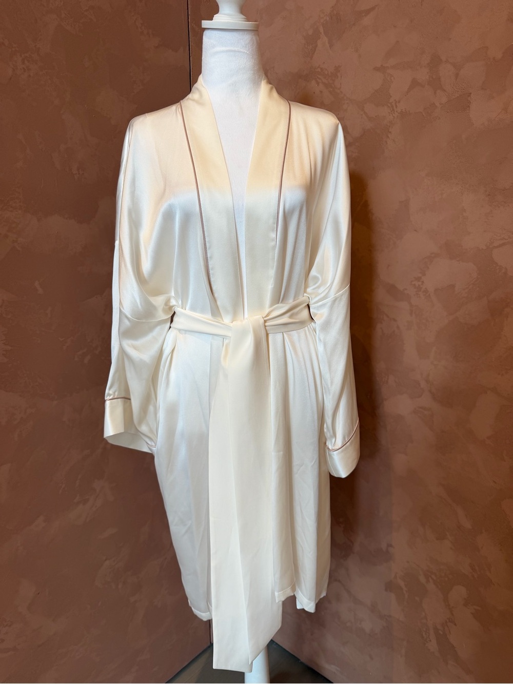 Olivia von Halle Ivory Luxury Silk Robe with Belt